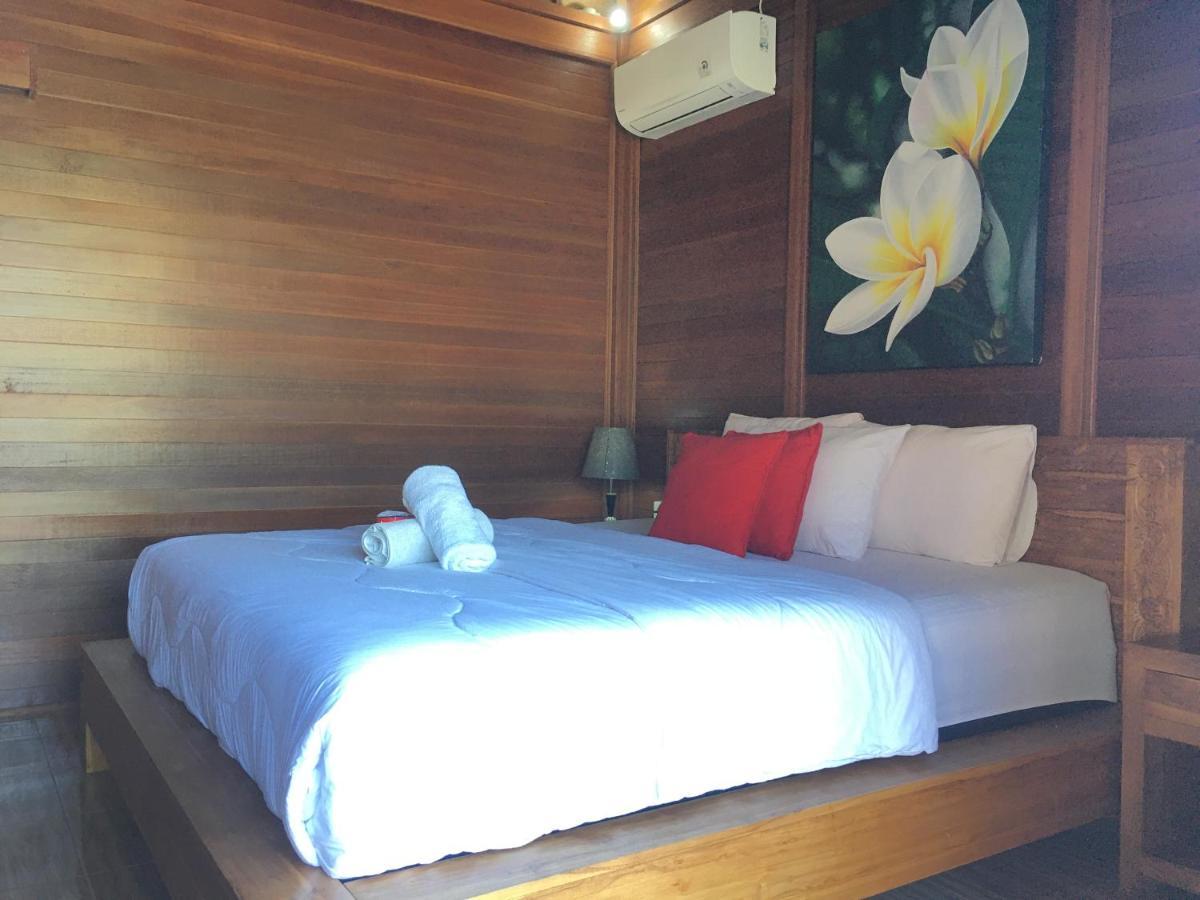 Wahyu Homestay 1 Lembongan Exterior photo