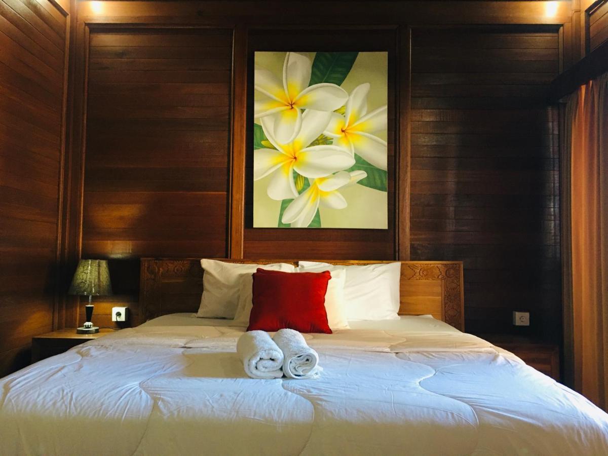 Wahyu Homestay 1 Lembongan Exterior photo