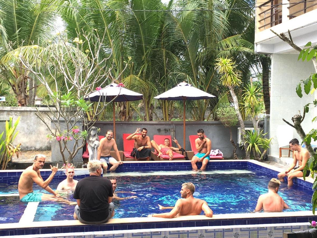 Wahyu Homestay 1 Lembongan Exterior photo