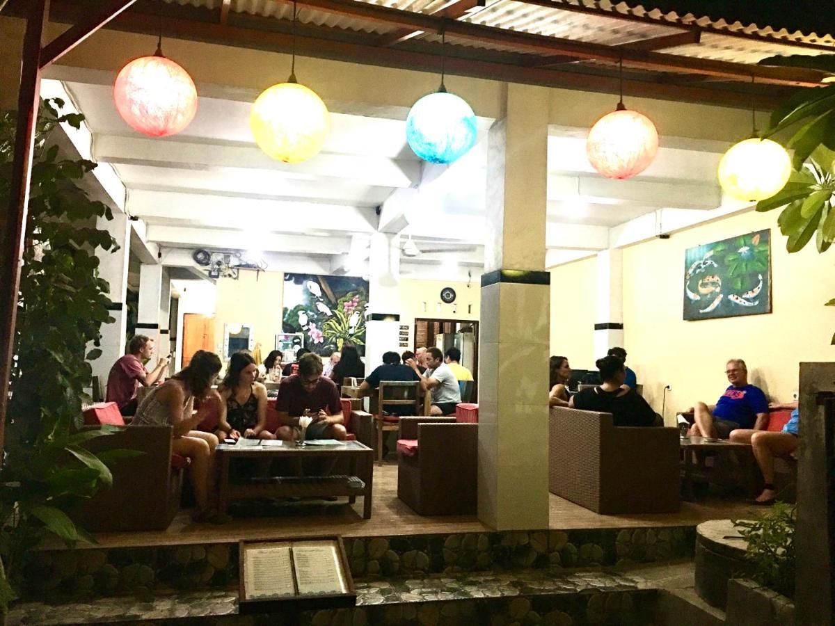 Wahyu Homestay 1 Lembongan Exterior photo