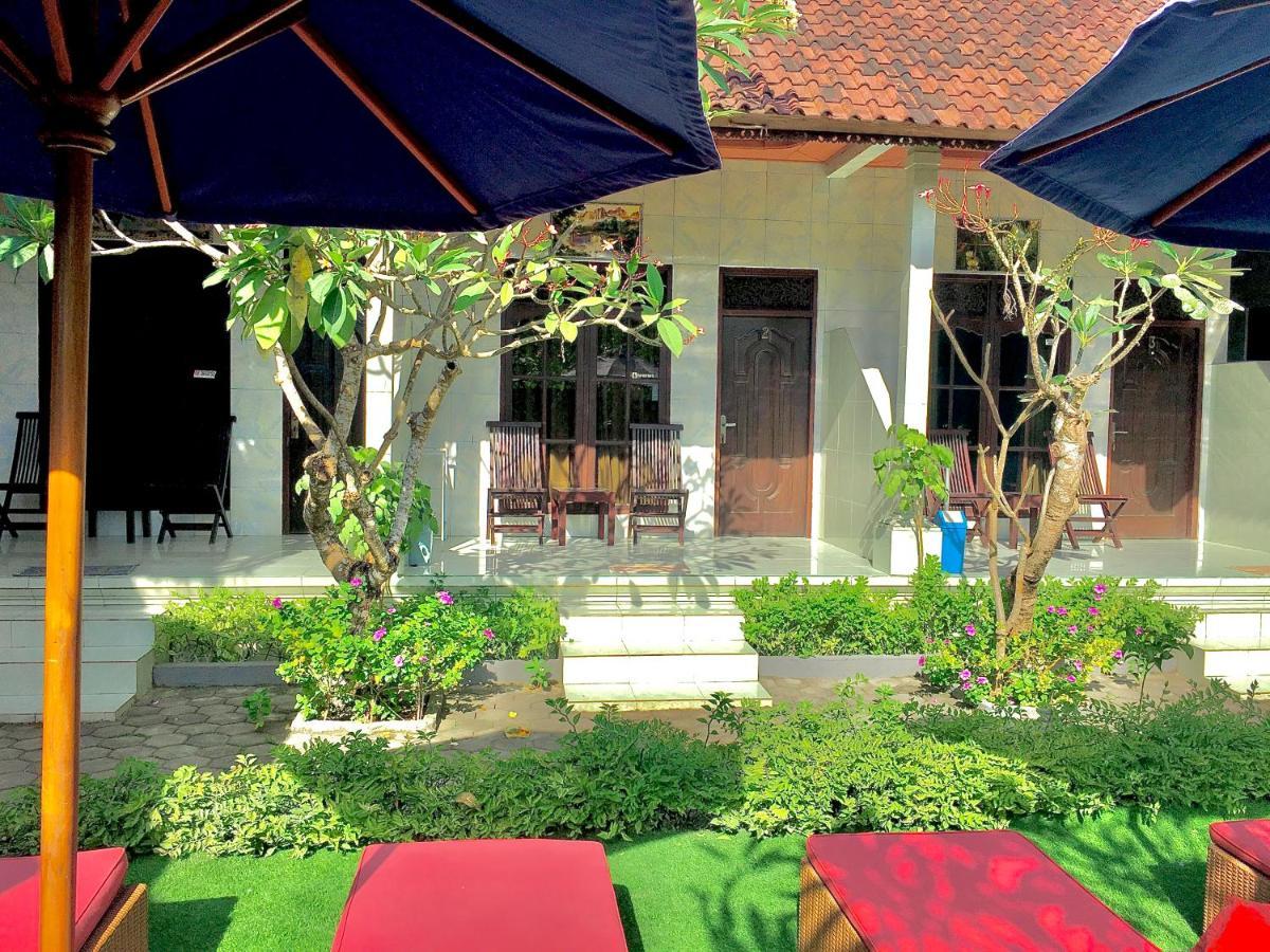 Wahyu Homestay 1 Lembongan Exterior photo