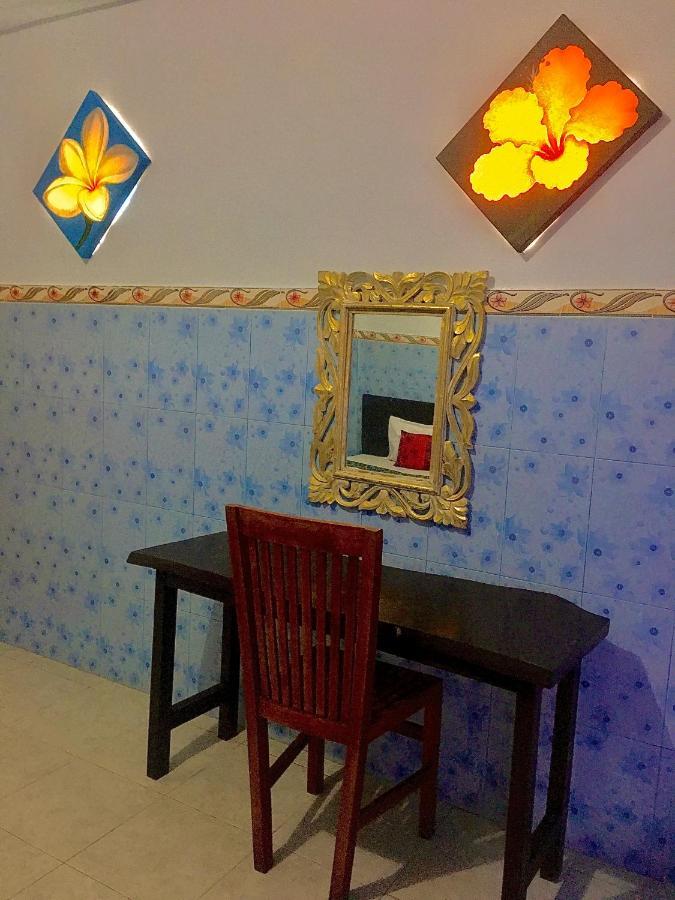 Wahyu Homestay 1 Lembongan Exterior photo